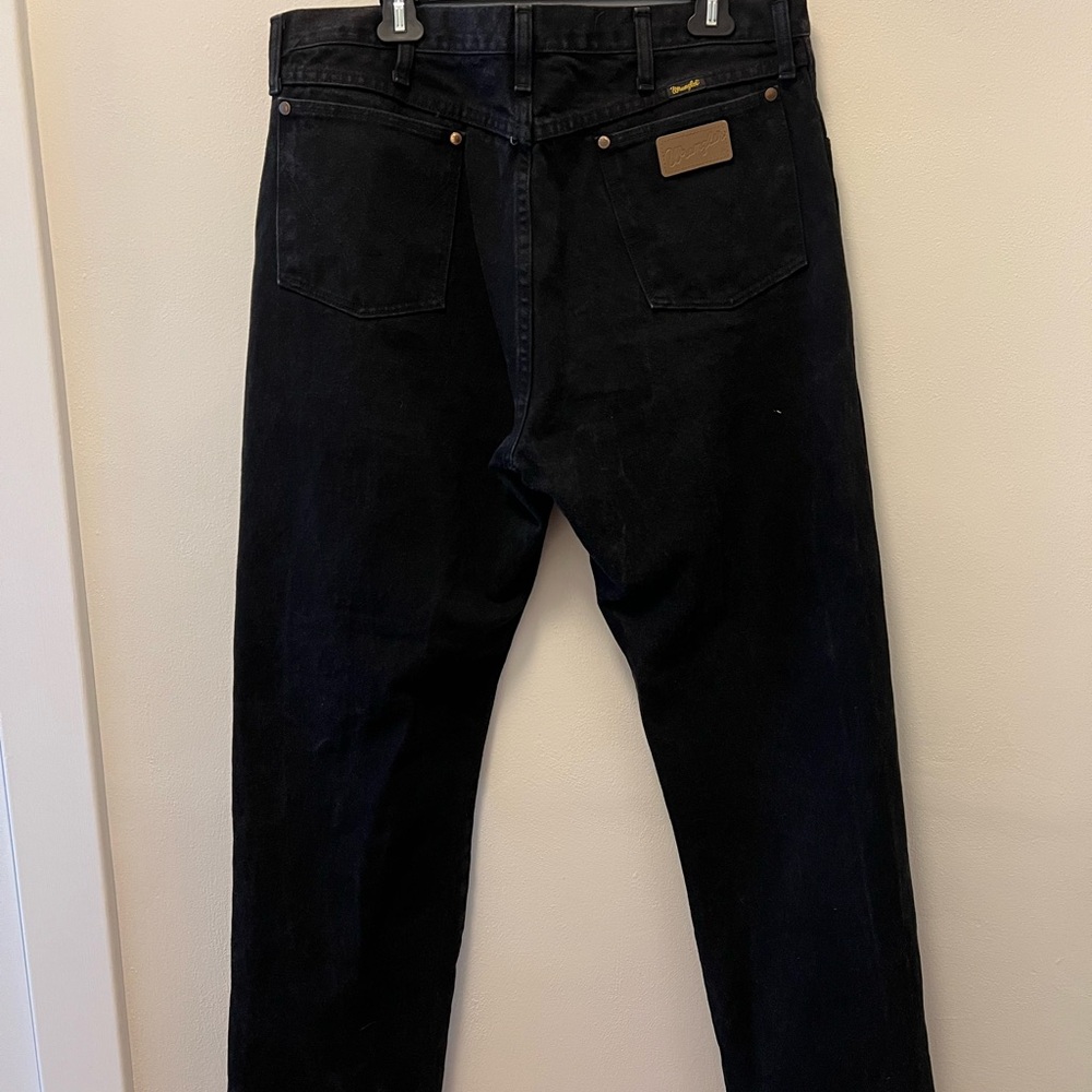 Wrangler Men's 38x34 Straight Relaxed Black Denim Jeans